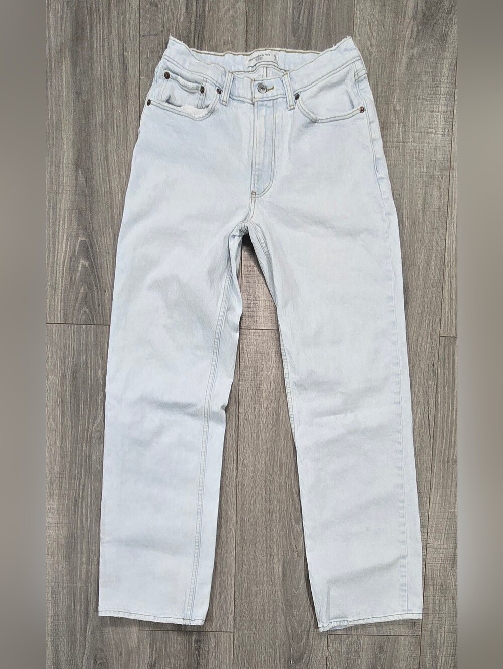 Abercrombie & Fitch The 90s Mid Rise Jeans W/ 27L Light Wash Distressed #398
